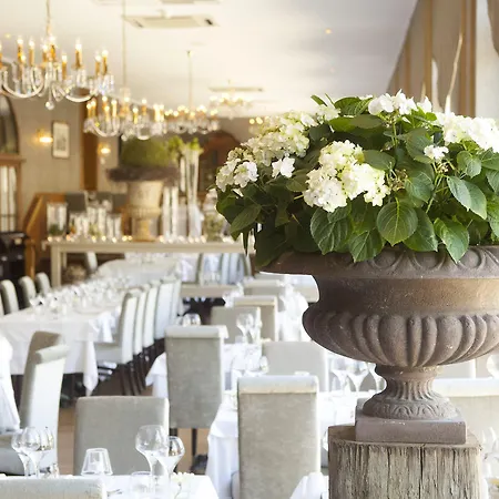 Hotel De La Poste - Relais De Napoleon Iii