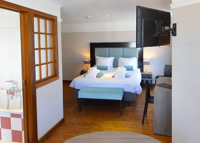 Hotel De La Poste - Relais De Napoleon Iii 4*