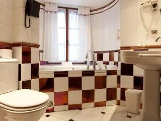 Hotel De La Poste - Relais De Napoleon Iii 4*