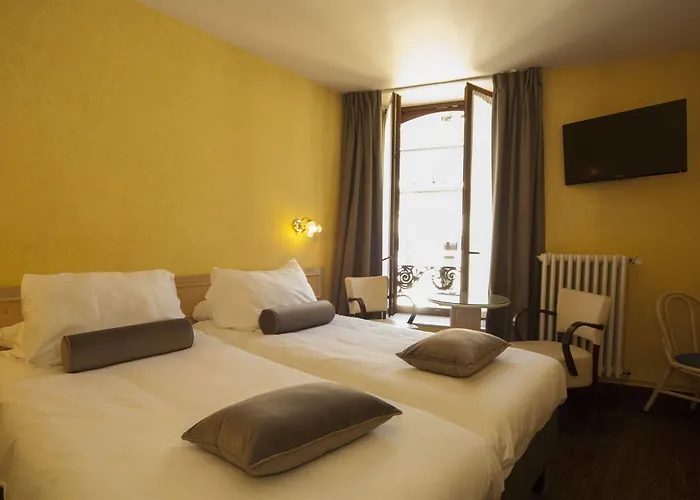 De La Poste - Relais De Napoleon Iii 4*